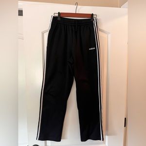 Addidas warm up sweats. EUC. Size XL 18/20